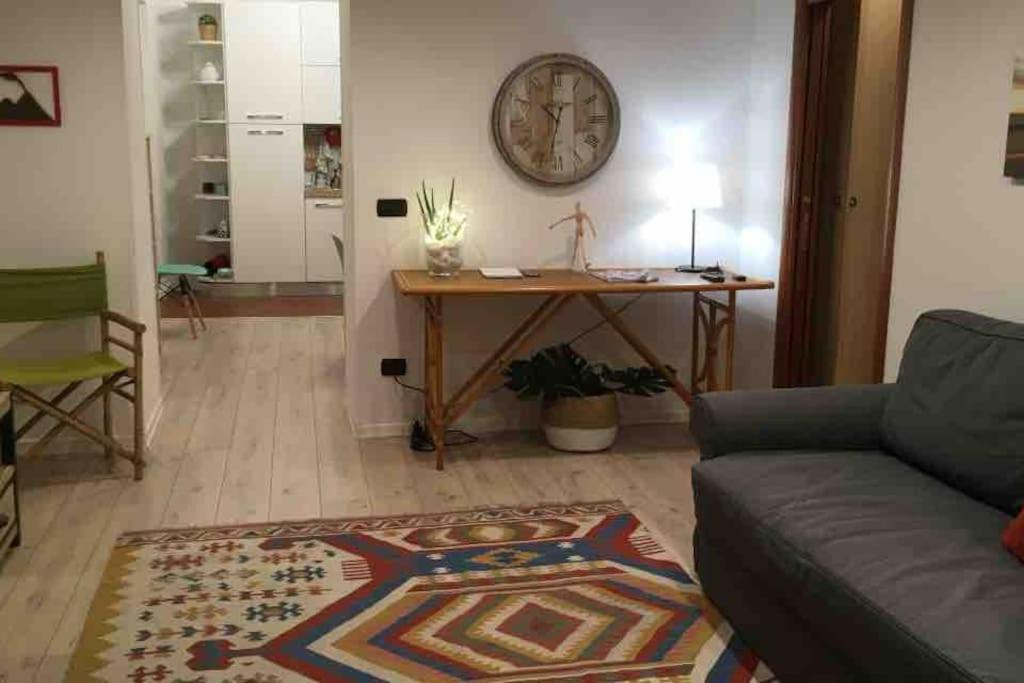 Casa Via Toledo. Centralissima E Vicina Al Porto *