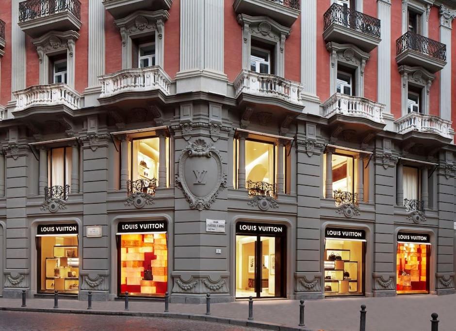 Appartamento Casa Via Toledo. Centralissima E Vicina Al Porto Napoli