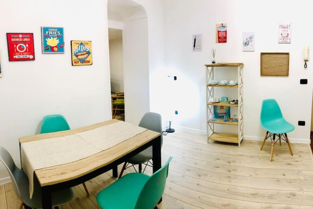 Casa Via Toledo. Centralissima E Vicina Al Porto