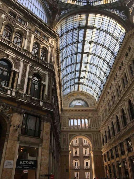Casa Via Toledo. Centralissima E Vicina Al Porto Appartement *